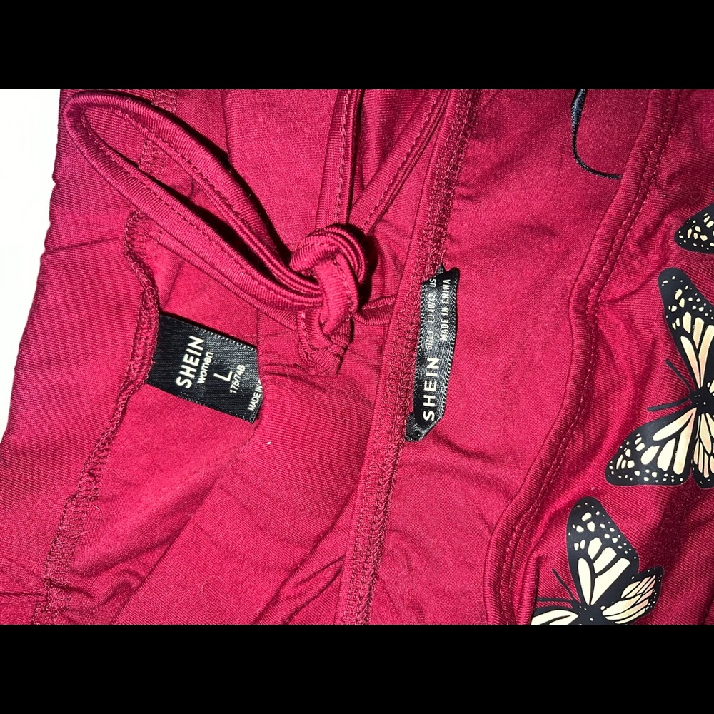 Two piece set - Picture 3 of 3